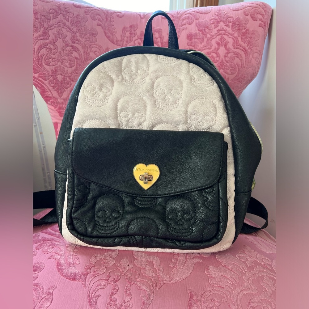 Betsey Johnson purse backpack